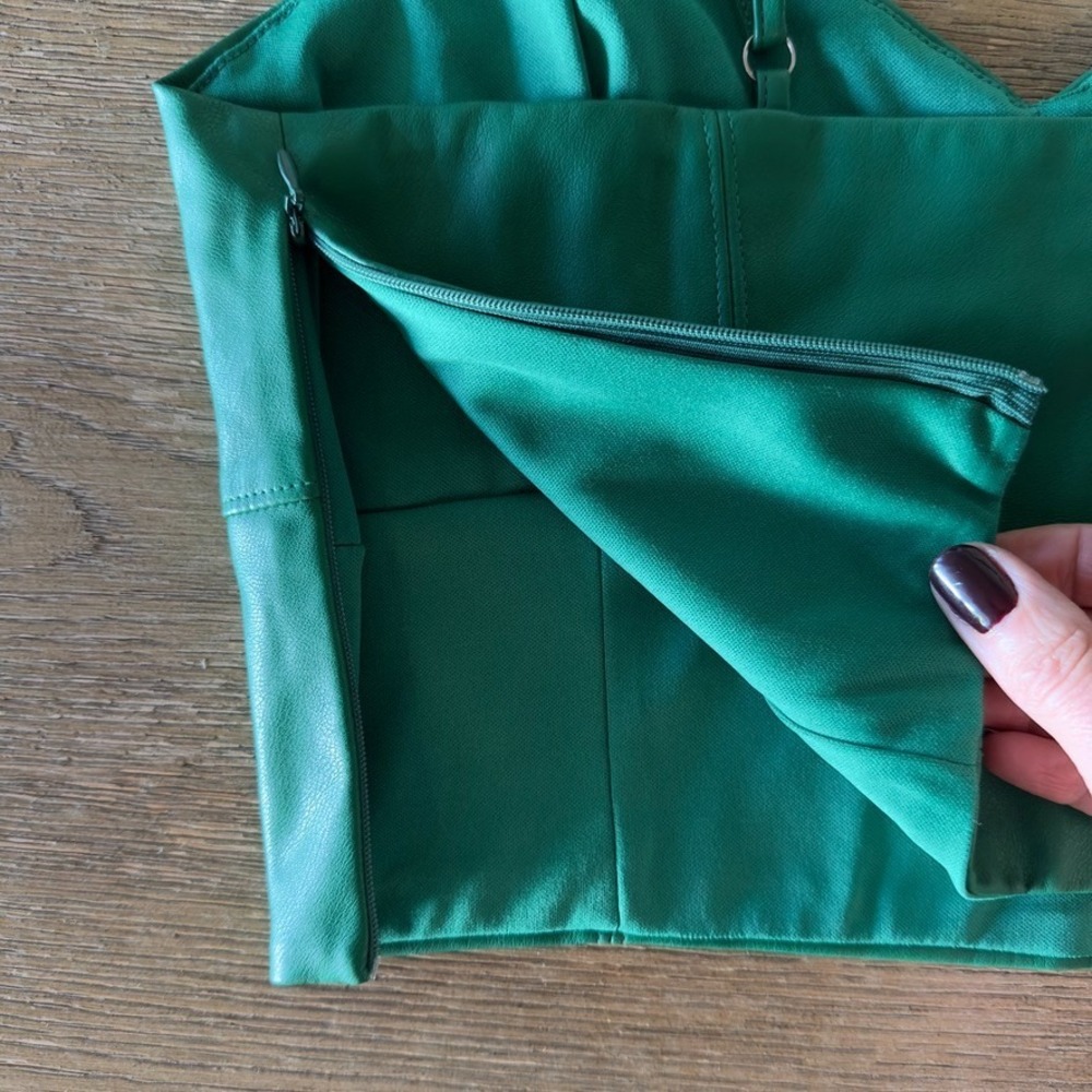 Sans Souci Faux Leather Bralette Crop Top-Emerald Green-Women's Size Med-RRP $78 - Picture 8 of 12